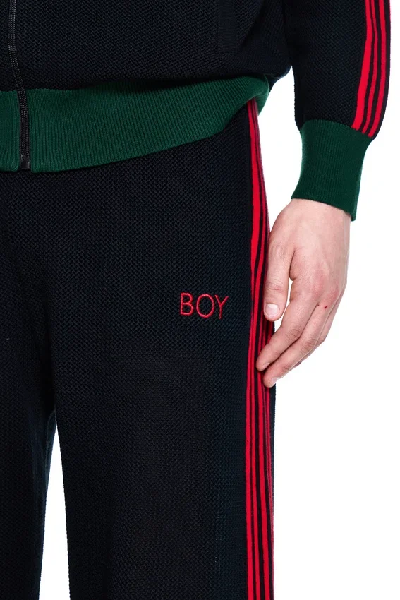 Tığ İşlemeli Eşofman Pantolonları